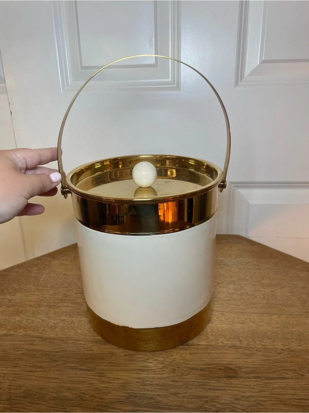 Vintage White & Gold Ice Bucket Brass Tone Lid Handle Mid Century Barware